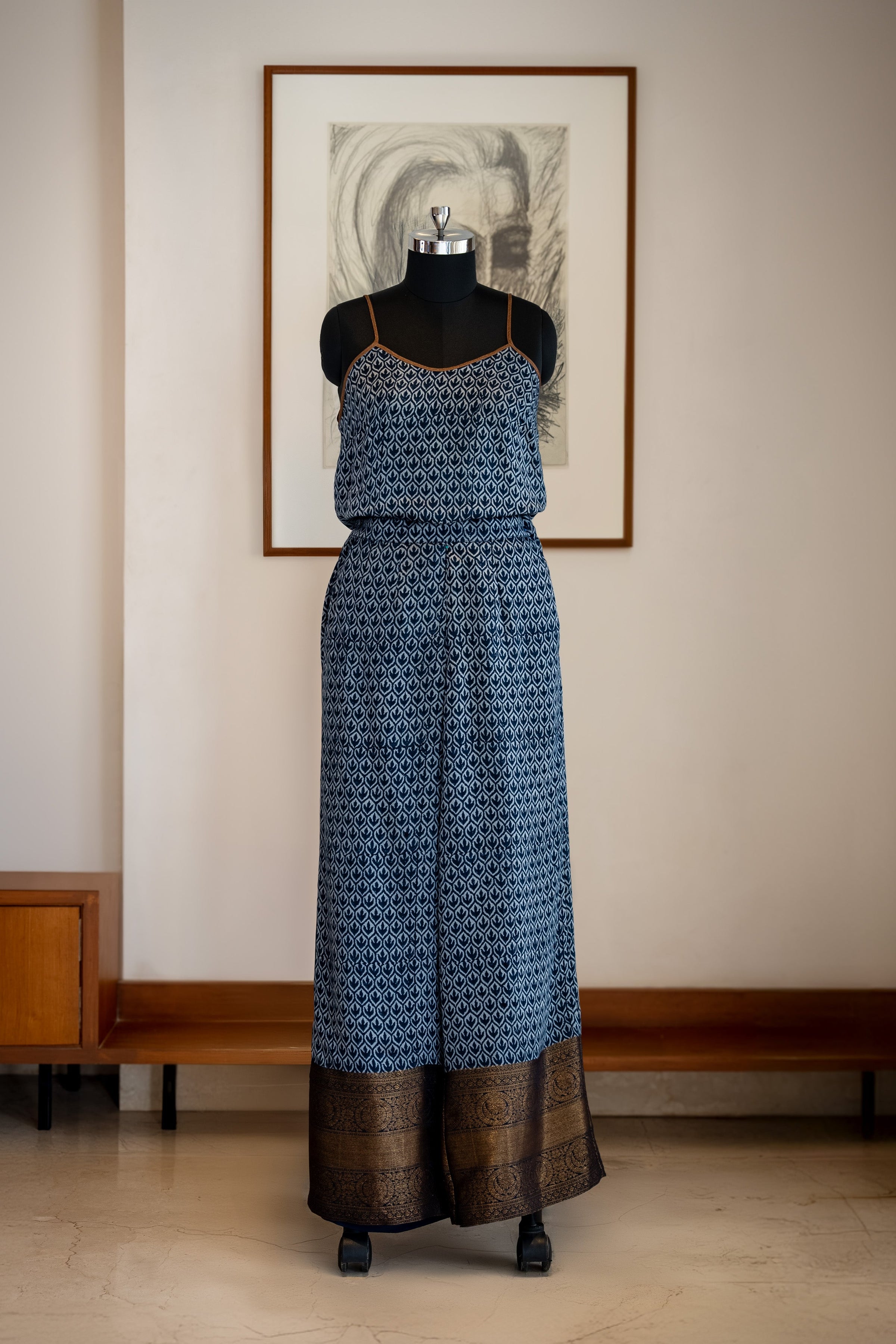 Khaabneel-A leaf-print short spaghetti top