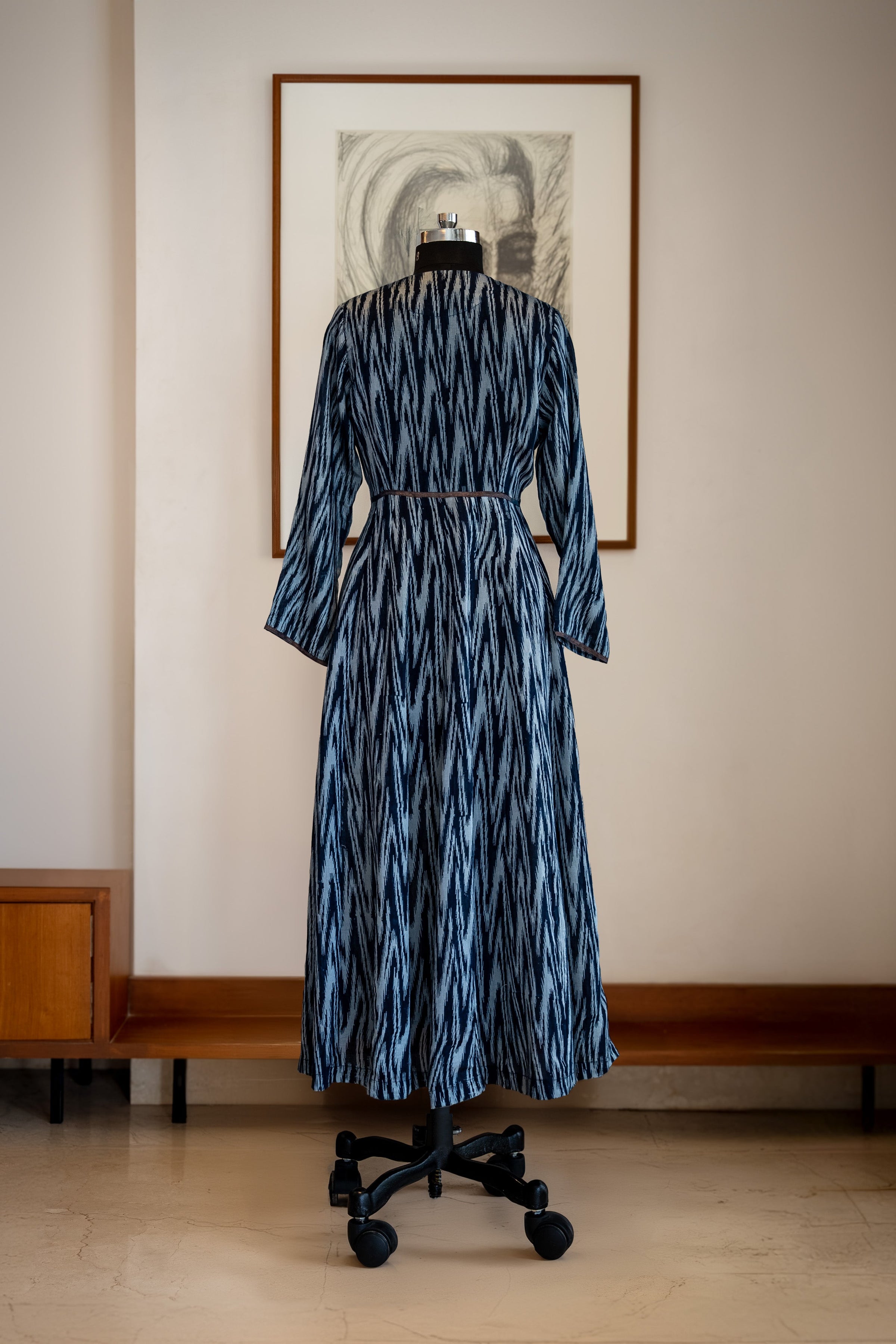 Khaabneel-Indigo Blue Kurta with Chevron print