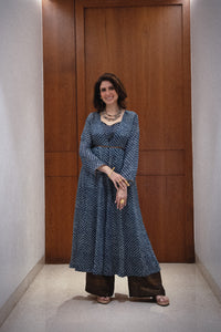 Khaabneel-Indigo Blue kurta with butti print