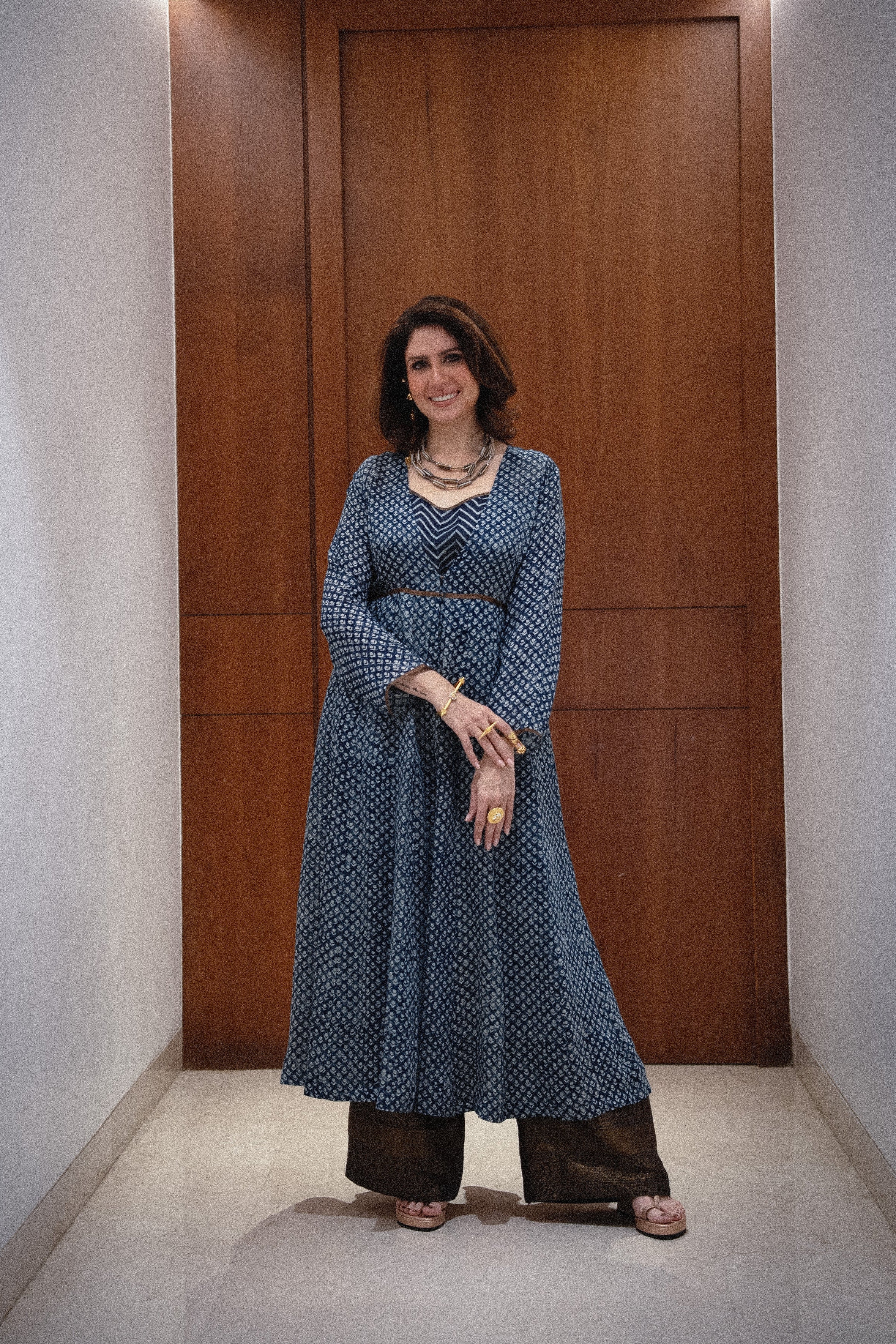 Khaabneel-Indigo Blue kurta with butti print