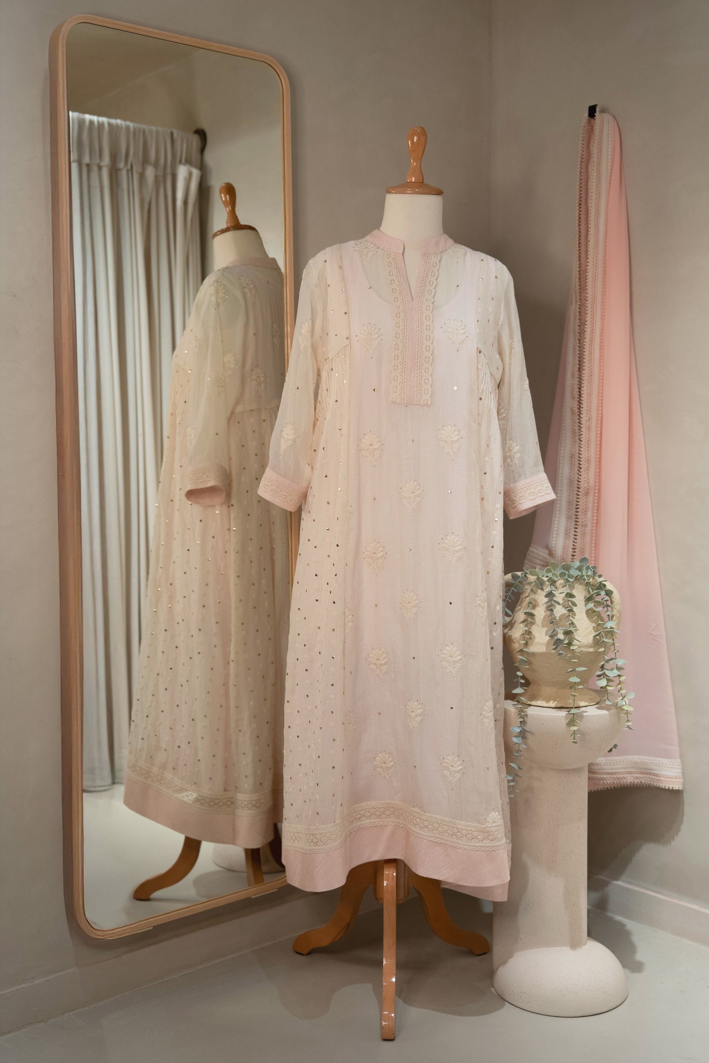 Chanderi Kalidar Kurta