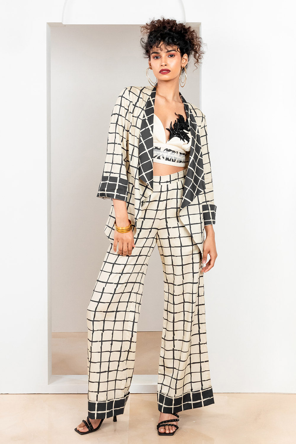 Metanoia Monochrome - Style 68 - Checkered Print Trouser With Contrast Turn-Up Detail
