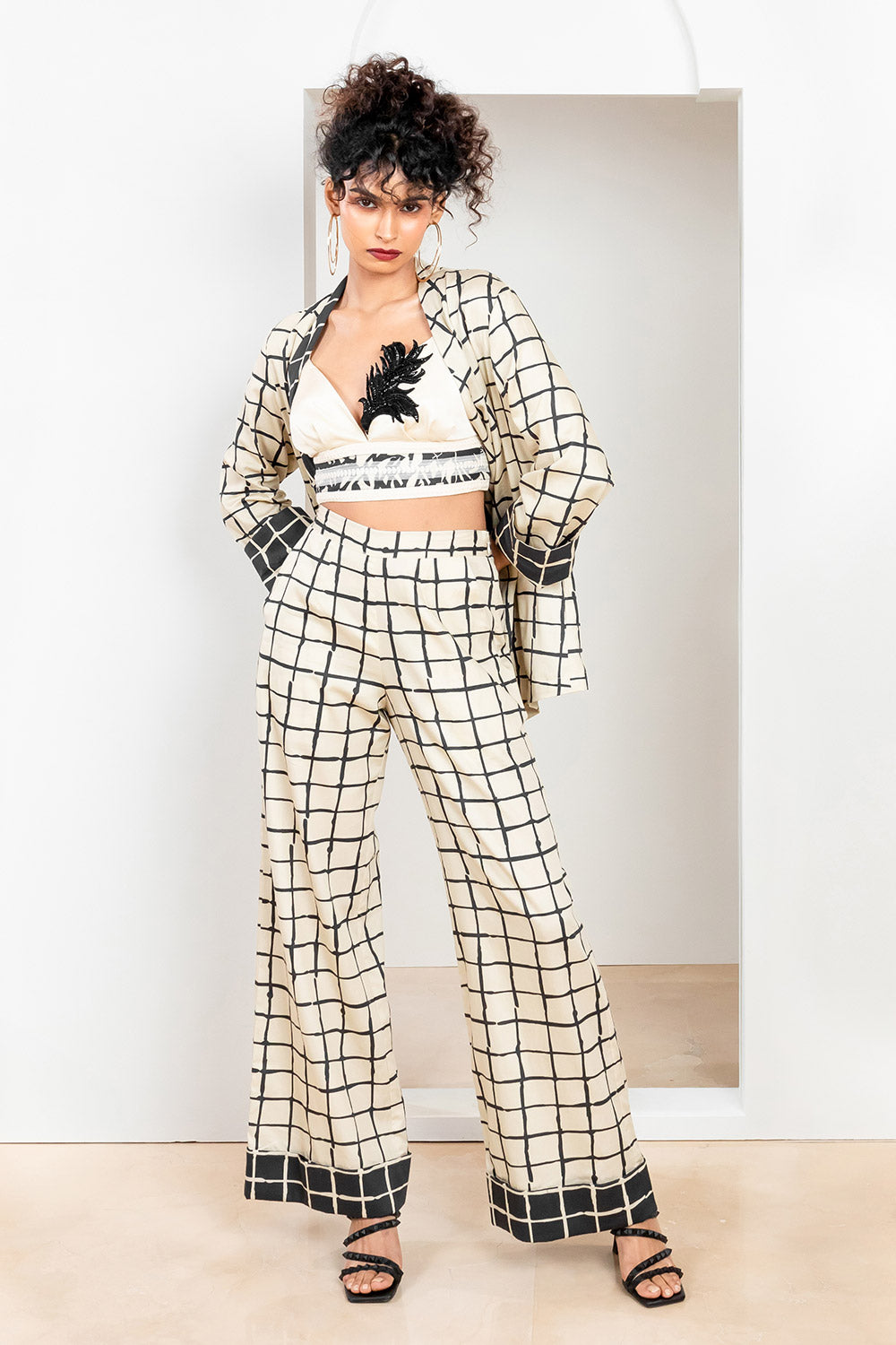 Metanoia Monochrome - Style 68 - Checkered Print Trouser With Contrast Turn-Up Detail
