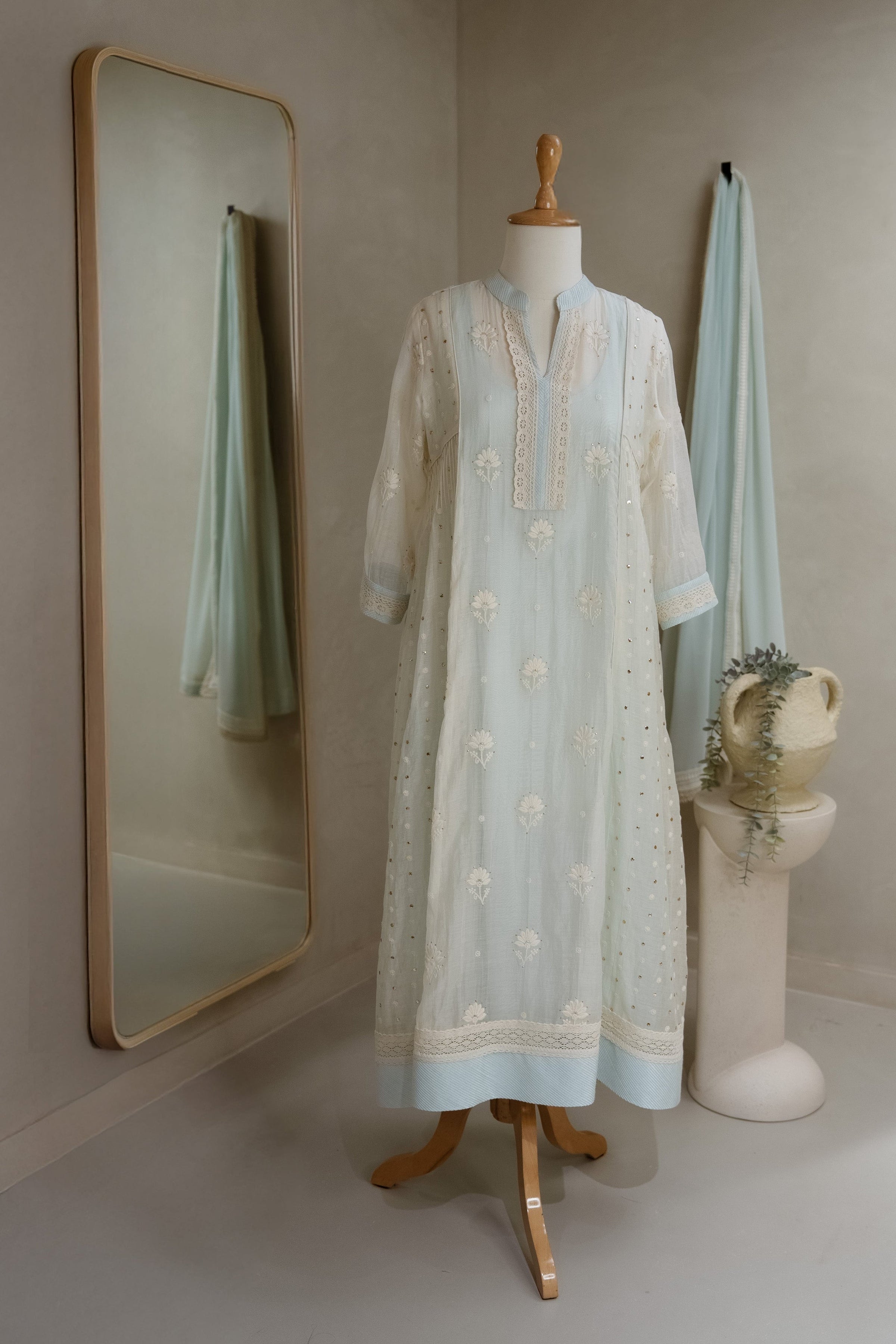 Chanderi Kalidar Kurta