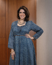 Khaabneel-Indigo Blue kurta with butti print