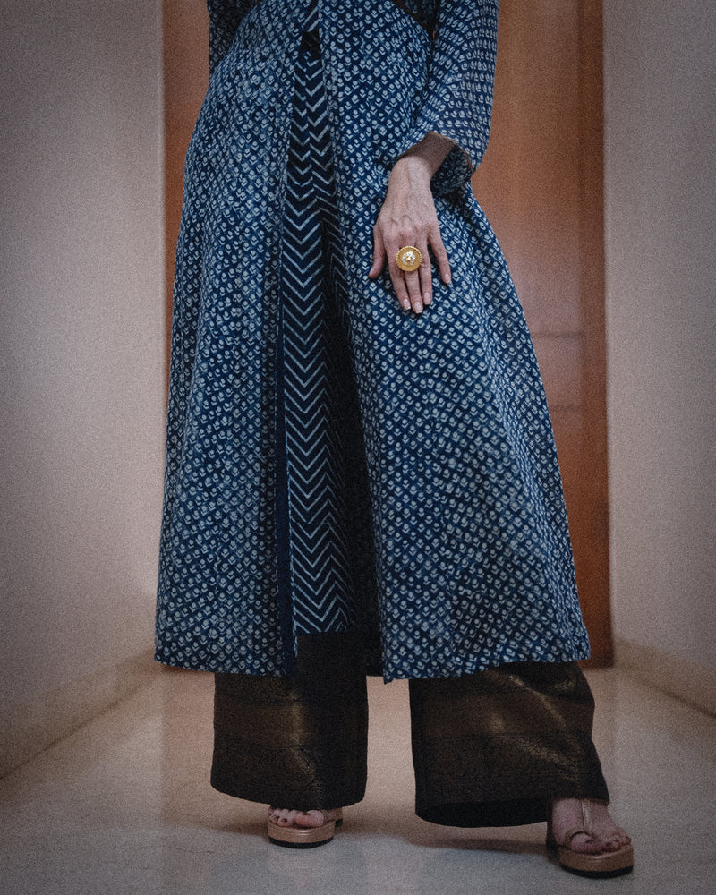 Khaabneel-Indigo Blue kurta with butti print