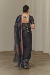 Indigo Half-sleeve Sari Blouse With Wave Embroidery